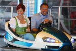 Andy Priaulx und Anja Huber im Autoscooter