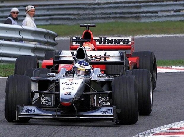 Titel-Bild zur News: Mika Häkkinen, Michael Schumacher