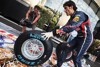 Bild zum Inhalt: Webber schiebt Vettel-Dominanz auf die Reifen