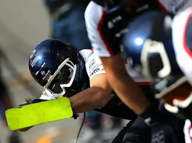 Williams-Mechaniker Titel-Bild zur News: Williams-Mechaniker