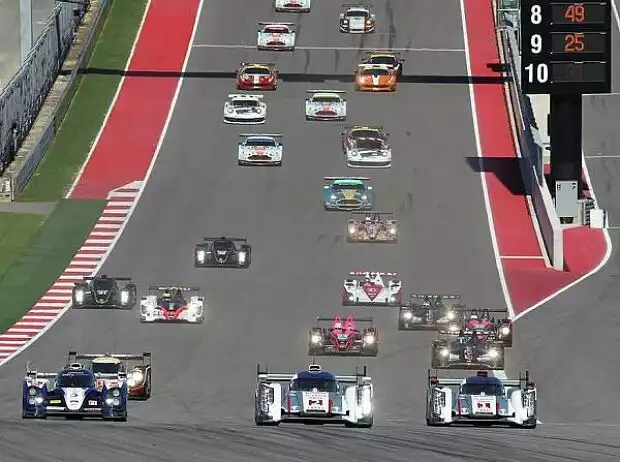 Tom Kristensen, Loic Duval, Allan McNish, Marcel Fässler, Benoit Treluyer, Anthony Davidson, Sebastien Buemi, Stephane Sarrazin Titel-Bild zur News: Tom Kristensen, Loic Duval, Allan McNish, Marcel Fässler, Benoit Treluyer, Anthony Davidson, Sebastien Buemi, Stephane Sarrazin