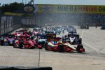 Start zum Sonntagsrennen in Houston mit Helio Castroneves (Penske) an der Spitze