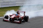 Fernando Alonso (Ferrari) verbremst sich