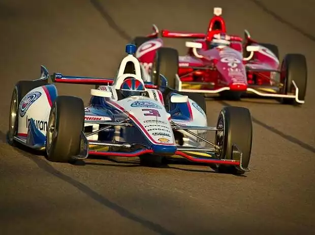 Scott Dixon, Helio Castroneves Titel-Bild zur News: Scott Dixon, Helio Castroneves