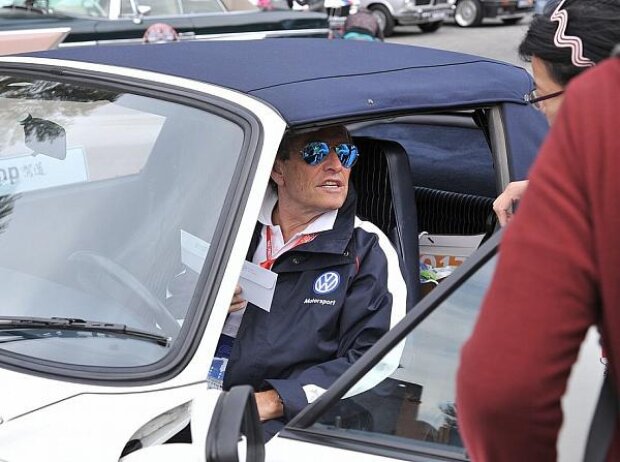 Classic Cars Challenge China: Jacky Ickx Classic Cars Challenge China: Jacky Ickx