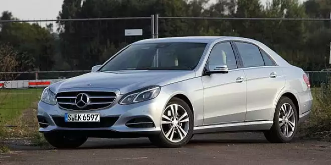 Mercedes Benz E250 CDI Im Ledersitz nach Sparis