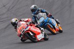 Jonas Folger vor Alex Rins 