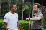 Lewis Hamilton (Mercedes) mit Pressesprecher Bradley Lord
