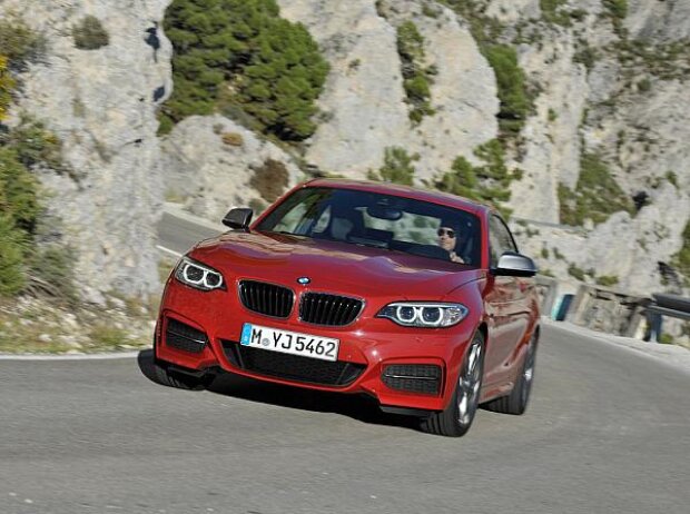 Titel-Bild zur News: BMW 2er Coupé