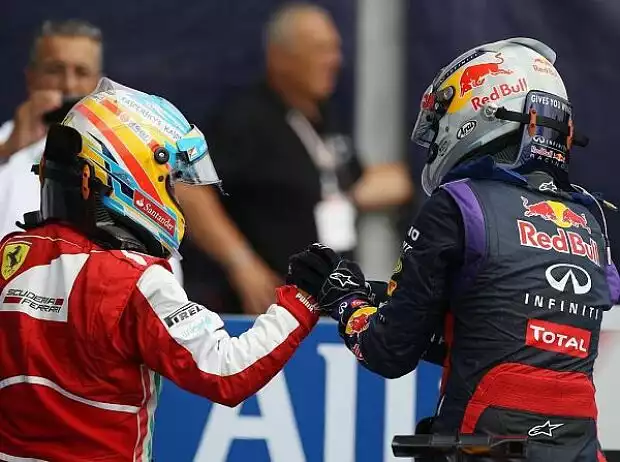 Fernando Alonso, Sebastian Vettel Titel-Bild zur News: Fernando Alonso, Sebastian Vettel