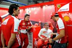 Die Ferrari-Spanier unter sich: Pedro de la Rosa, Fabrizio Borra, Fernando Alonso und Marc Gene