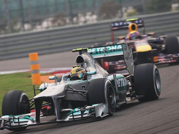 Titel-Bild zur News: Lewis Hamilton, Mark Webber