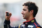 Daniel Ricciardo (Toro Rosso) knipst ein Abschiedsfoto fürs Privatalbum