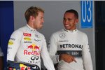 Sebastian Vettel (Red Bull) und Lewis Hamilton (Mercedes) 