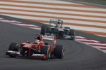 Felipe Massa (Ferrari) und Lewis Hamilton (Mercedes) 