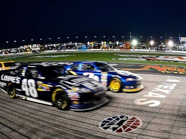 Brad Keselowski, Jimmie Johnson