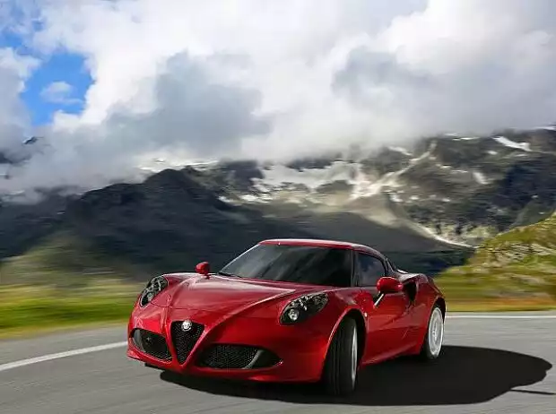 Alfa Romeo 4C Titel-Bild zur News: Alfa Romeo 4C