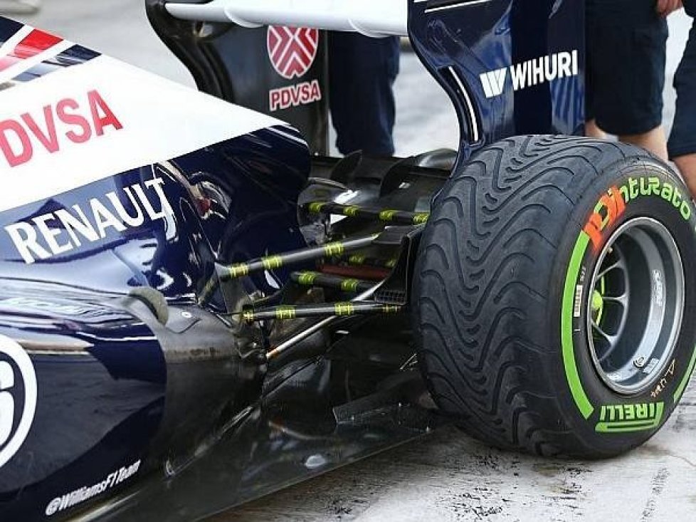 Williams, Auspuff