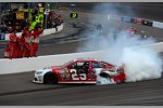 Kevin Harvick jubelt über Saisonsieg Nummer vier