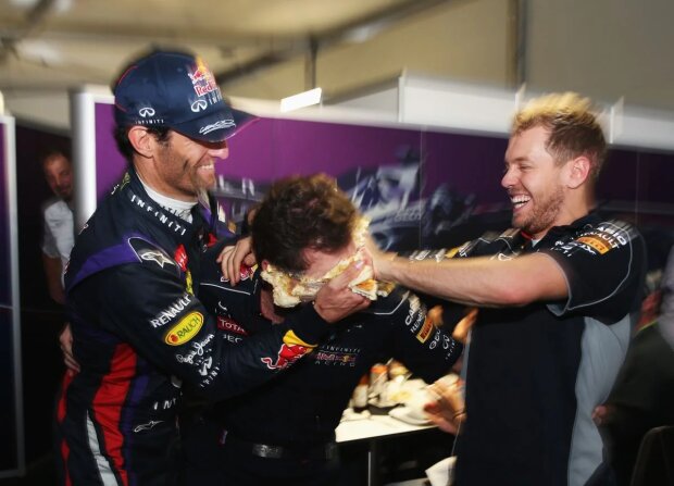 Sebastian Vettel Mark Webber Christian Horner Red Bull Infiniti Red Bull Racing F1 ~Sebastian Vettel (Red Bull), Mark Webber (Red Bull) und Christian Horner ~ 