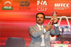 Bild zum Inhalt: WTCC-Siegerehrung in Macao: Muller erhält den WM-Pokal