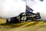 Ausgelassene Freude bei Champion Jimmie Johnson (Hendrick) 