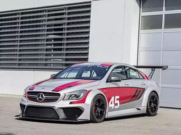 Mercedes-Benz CLA 45 AMG Racing Series Titel-Bild zur News: Mercedes-Benz CLA 45 AMG Racing Series