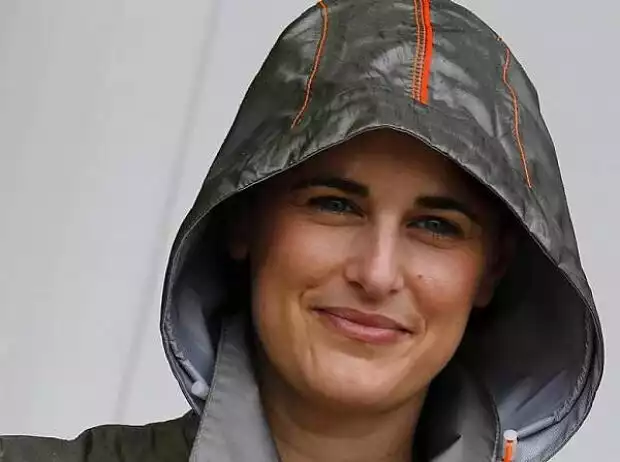 Titel-Bild zur News: Girl Regen McLaren