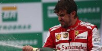 Bild zum Inhalt: Alonso: "Schade, dass Felipe die Durchfahrtsstrafe hatte"