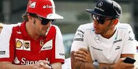 Bild zum Inhalt: Coulthard über Teamduelle 2014: Pro Hamilton und Alonso