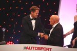 Sterling Moss überreicht Sebastian Vettel den Autosport-Award