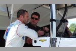 Tony Kanaan und sein Ingenieur Eric Cowdin