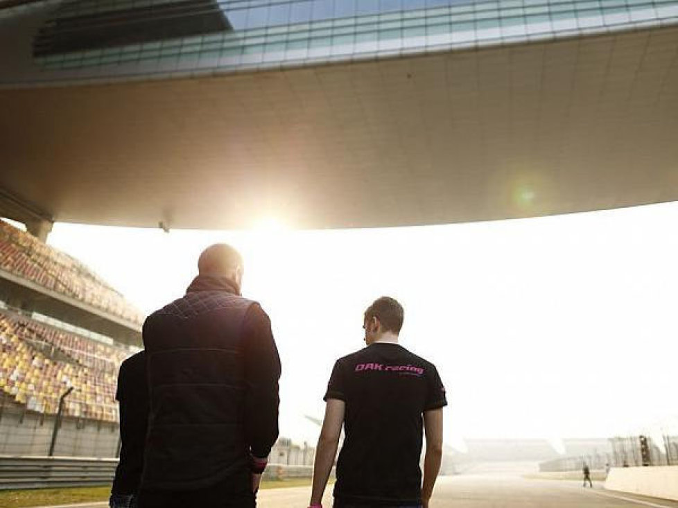 Olivier Pla, Alex Brundle
