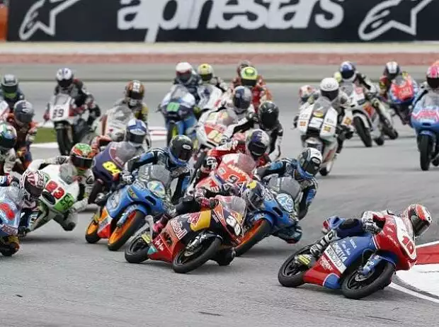 Moto3 Start Titel-Bild zur News: Moto3 Start