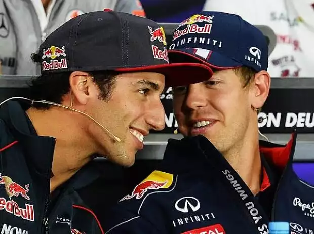 Sebastian Vettel, Daniel Ricciardo Titel-Bild zur News: Sebastian Vettel, Daniel Ricciardo