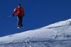 Bild zum Inhalt: Schumacher-Glücksbringer im Schnee gefunden