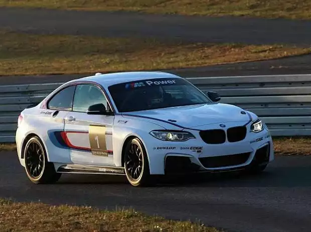 BMW M235i Racing Titel-Bild zur News: BMW M235i Racing