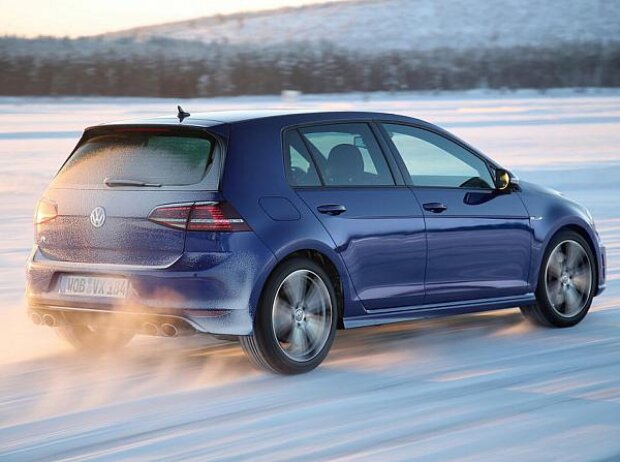 Titel-Bild zur News: Volkswagen Golf R am Polarkreis