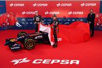 Daniil Kwjat (Toro Rosso) und Jean-Eric Vergne enthüllen den Toro-Rosso-Renault STR9