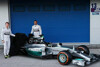 Bild zum Inhalt: Mercedes spitzt den Silberpfeil: Das ist der W05