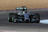 Mercedes fährt und fährt und fährt
