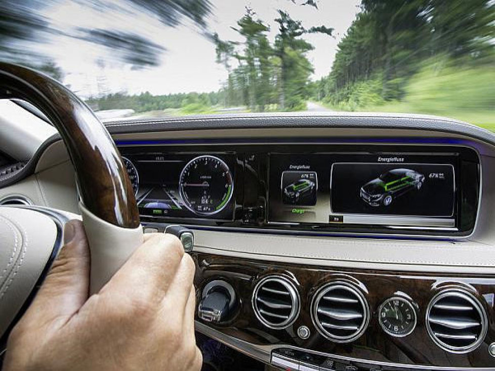 Mercedes-Benz S 300 Bluetec Hybrid