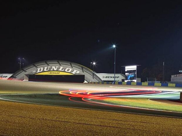 Titel-Bild zur News: Le Mans Nacht