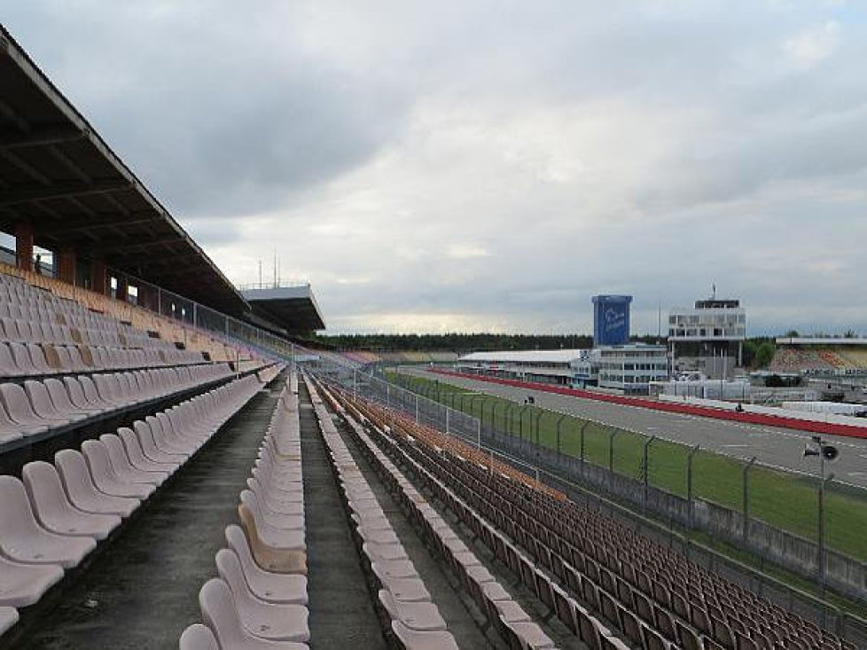 Hockenheim, Tribüne