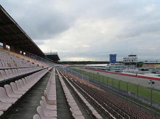 Hockenheim, Tribüne Hockenheim, Tribüne
