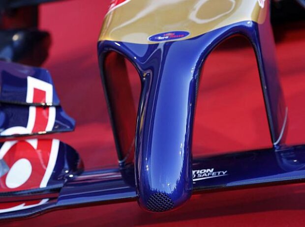 Titel-Bild zur News: Nase des Toro Rosso STR9
