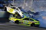 Es kracht: Parker Kligerman (Swan), Paul Menard (Childress) und Dave Blaney (Humphrey)
