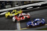 Zieleinlauf von Duel 1: Matt Kenseth (Gibbs), Kevin Harvick (Stewart/Haas) und Kasey Kahne (Hendrick) 