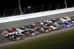 Race Action im Truck-Rennen mit Kyle Busch an der Spitze