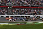 Fotofinish im Nationwide-Rennen: Regan Smith (JR) siegt vor Brad Keselowski (Penske) 